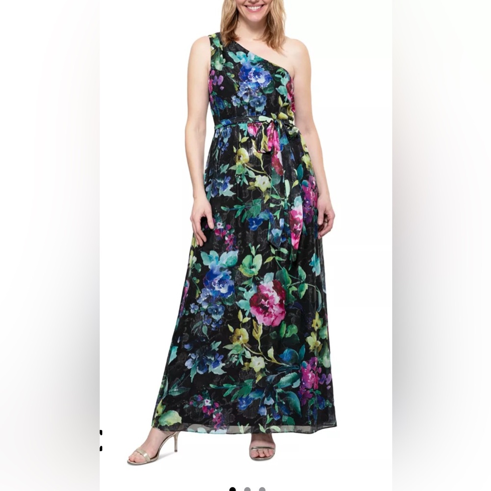 Floral Maxi Dress - NWT size 8 
S&L Fashions